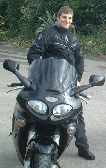 Fotografia de Jacob - Galeria Fotografica: Sobre mi, jacob - Foto: Con su moto