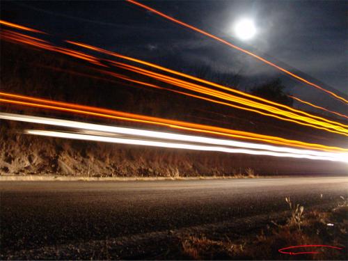 Fotografia de frances - Galeria Fotografica: luna - Foto: luna y camion