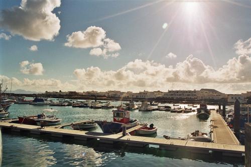 Fotografia de byalex - Galeria Fotografica: LANZAROTE - Foto: puerto de la graciosa
