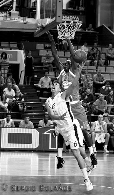Fotografia de SBGFOTOS - Galeria Fotografica: Baloncesto en Blanco y Negro - Foto: 