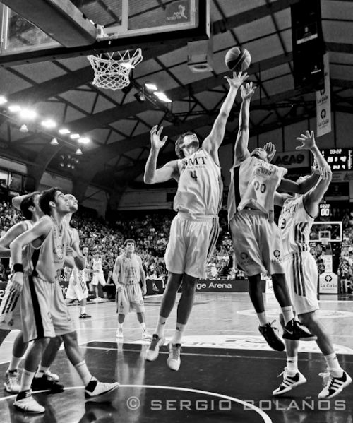 Fotografia de SBGFOTOS - Galeria Fotografica: Baloncesto en Blanco y Negro - Foto: 