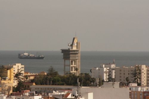 Fotografia de javier morales - Galeria Fotografica: paisajes e inslitas - Foto: TORRE DE CONTROL PUERTO ALGECIRAS