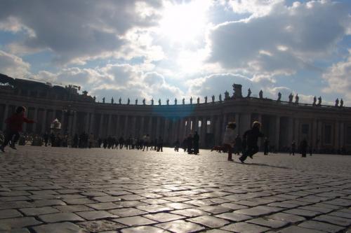 Fotografia de Pablo Pascual - Galeria Fotografica: Amando las calles - Foto: vaticano children