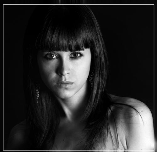 Fotografia de fotolozano - Galeria Fotografica: book de adreea - Foto: 