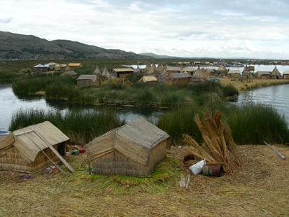 Fotografia de mondosiniestro - Galeria Fotografica: Peru 2006 - Foto: Los Uros 2