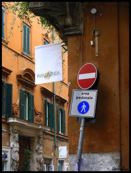 Fotografia de Alberto Ponte Reines Portfolio - Galeria Fotografica: Grecia, Italia, Egipto, etc - Foto: Roma Calle