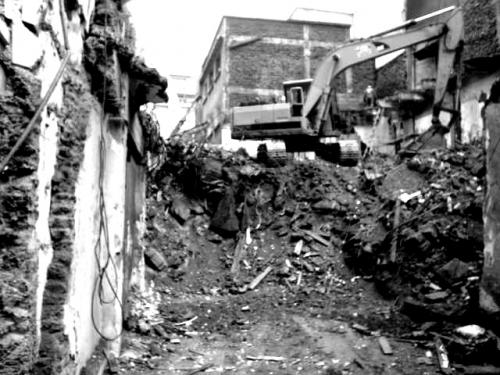 Fotografia de Instantes de movimiento - Galeria Fotografica: Color b/n - Foto: demolicin