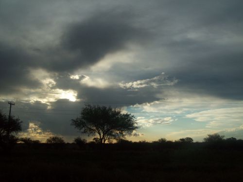 Fotografia de tavo64 - Galeria Fotografica: TORMENTA EN LA PAMPA - Foto: 