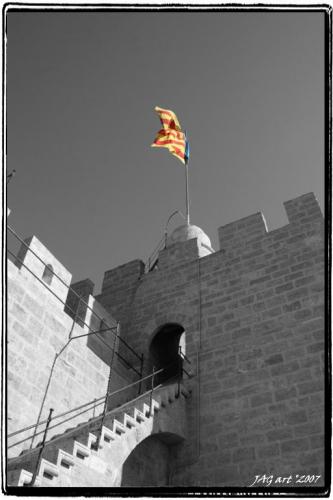 Fotografia de JAGart - Galeria Fotografica: valencia - Foto: Senyera en las torres