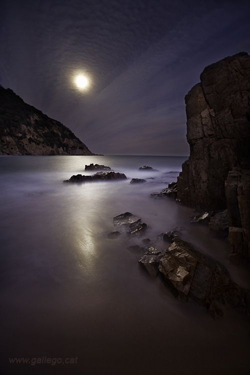 Fotografia de Jordi Gallego - Galeria Fotografica: Nocturnas - Foto: La ultima luna llena del 2009