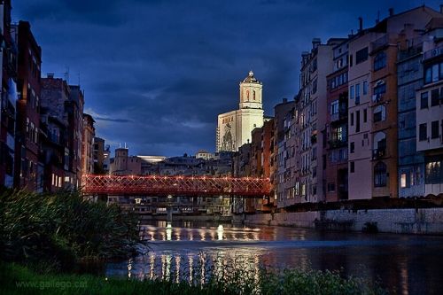 Fotografia de Jordi Gallego - Galeria Fotografica: Nocturnas - Foto: Giona, puente de hierro. 