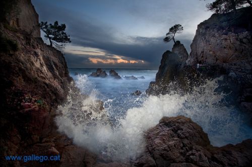 Fotografia de Jordi Gallego - Galeria Fotografica: Nocturnas - Foto: Ola a Canyet