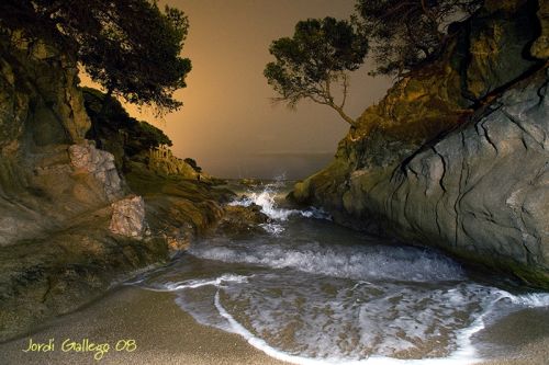 Fotografia de Jordi Gallego - Galeria Fotografica: Nocturnas - Foto: Tres olas. 