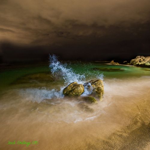 Fotografia de Jordi Gallego - Galeria Fotografica: Nocturnas - Foto: Salpicadura. 