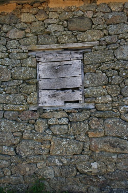 Fotografia de M Mercedes Lpez Ordiales - Galeria Fotografica: Puertas y Ventanas - Foto: Tablas