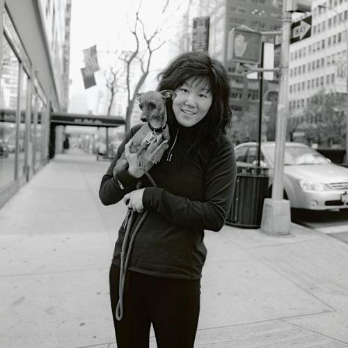 Fotografia de PHOTOFACTUM - Galeria Fotografica: Nueva York walking down the street - Foto: Mujer con mascota