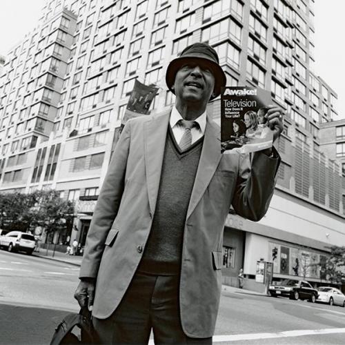 Fotografia de PHOTOFACTUM - Galeria Fotografica: Nueva York walking down the street - Foto: Hombre sabio