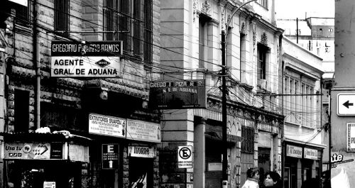 Fotografia de SMF - Galeria Fotografica: Valparaso - Foto: cables y fachadas