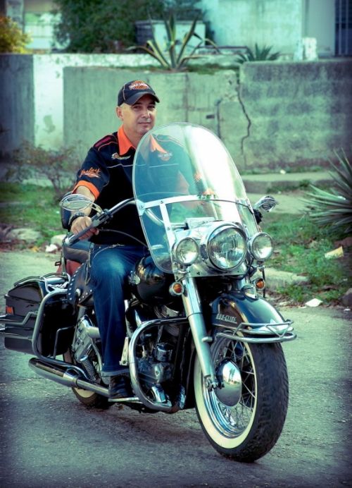 Fotografia de Max Cucchi - Galeria Fotografica: HARLISTAS CUBANOS - Foto: 