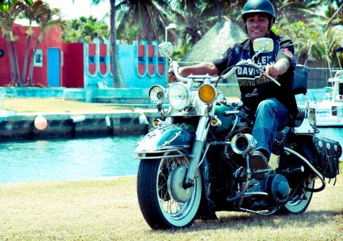 Fotografia de Max Cucchi - Galeria Fotografica: HARLISTAS CUBANOS - Foto: 