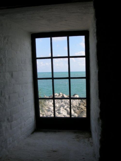 Fotografia de hzuluaga - Galeria Fotografica: TURISTIANDO - Foto: POR LA VENTANA