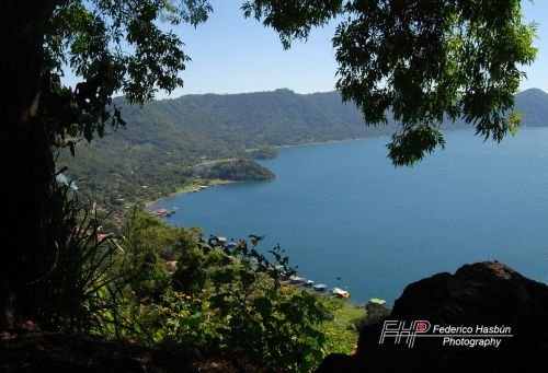 Fotografia de Federico Hasb�n Photography - Galeria Fotografica: Lago de Coatepeque - Foto: 