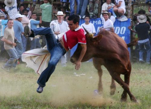 Fotografia de Ariel Diaz fotodiseo - Galeria Fotografica: accidentes en corraleja - Foto: corre1