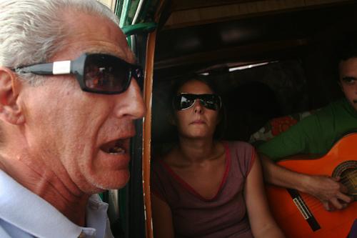 Fotografia de alfonso jimenez - Galeria Fotografica: flamenco en la calle . Cadiz junio 2006 - Foto: 