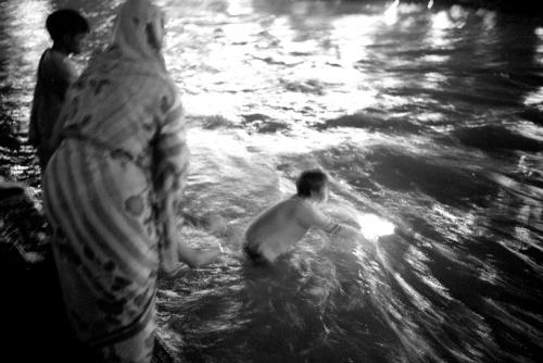 Fotografia de Rough Photo - Galeria Fotografica: Ganga Pilgrimage - Foto: Ganga Pilgrimage #1