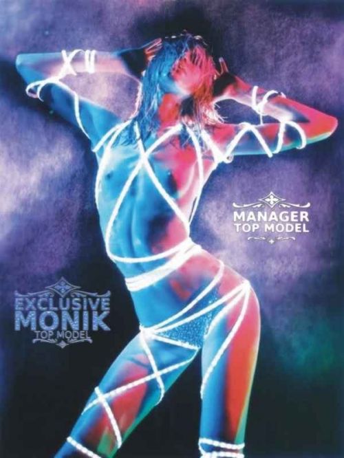 Fotografia de Monic - Galeria Fotografica: MONICA MY BOOK - Foto: 