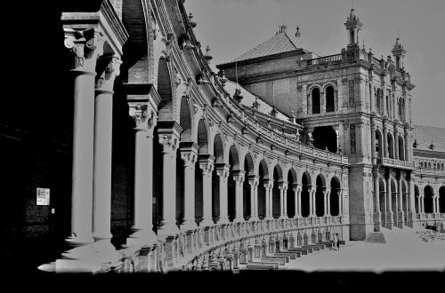 Fotografia de Fotografia Antonio Robredo - Galeria Fotografica: Sevilla - Foto: Columnas Plaza Espa�a