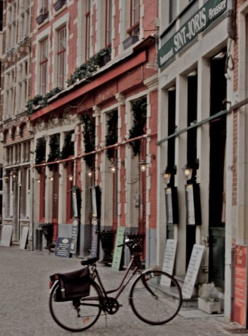 Fotografia de Fotografia Antonio Robredo - Galeria Fotografica: Sevilla - Foto: Calles tranquilas