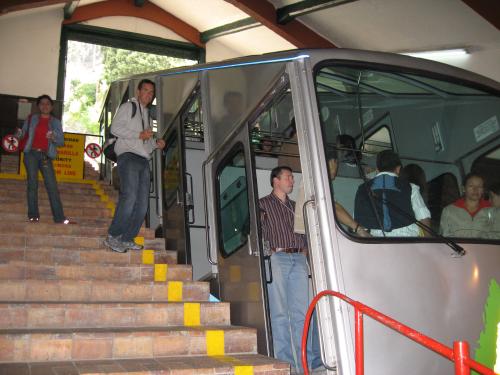 Fotografia de Pablo ecoB - Galeria Fotografica: Bogot - Monserrate - Foto: Subiendo al funicular