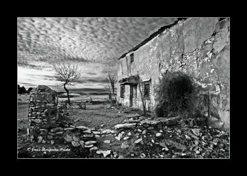 Fotografia de Cruz fotgrafo - Galeria Fotografica: PAISAJES - Foto: casa de campo en ruinas-1