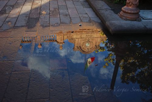 Fotografia de Federico Vargas Somoza - Galeria Fotografica: ARQUITECTURA - Foto: REFLEJO 