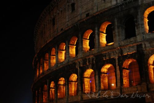 Fotografia de Pablo Das Neves - Galeria Fotografica: ROMA 2100hrs - Foto: 