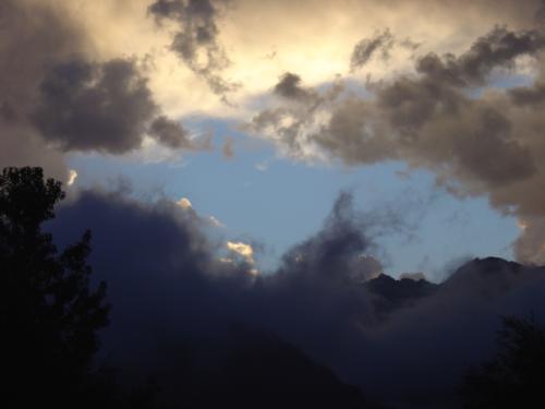 Fotografia de  - Galeria Fotografica: MAJESTUOSIDAD DE NATURA - Foto: Luz y Oscuridad
