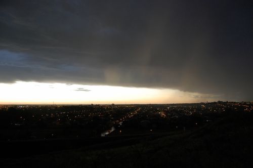 Fotografia de yaddok - Galeria Fotografica: paisajes de viedma - Foto: lluvia veraniega