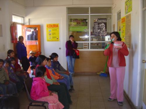 Fotografia de  - Galeria Fotografica: CONSTRUYENDO SONRISAS - Foto: Tecnica de cepillado en macromodelo