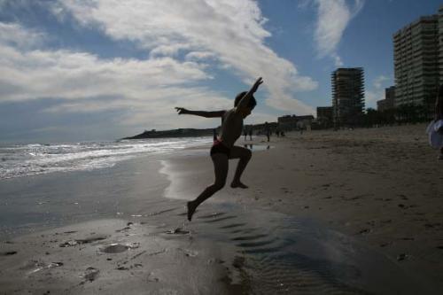 Fotografia de ivanescense - Galeria Fotografica: El mar - Foto: jugando en las tardes de Alicante