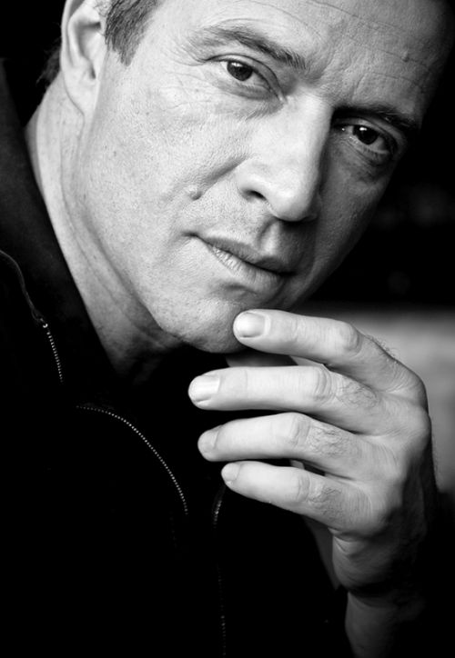 Fotografia de Ralf Pascual - Galeria Fotografica: Retratos - Foto: James Puerefoy