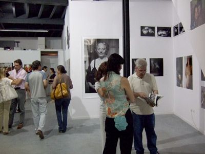 Fotografia de COBERTURA PHOTO - Galeria Fotografica: Cursos y actividades en Cobertura Photo  - Foto: Exposicion EU Women 2007