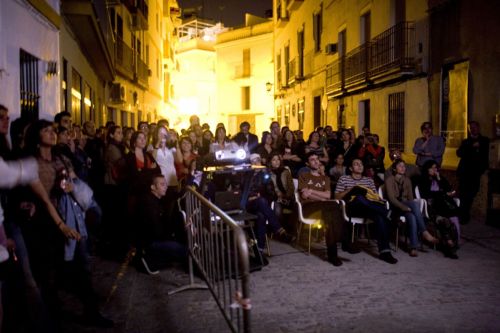 Fotografia de COBERTURA PHOTO - Galeria Fotografica: Cursos y actividades en Cobertura Photo  - Foto: proyeccion taller Alessandra Sanguinetti 2008