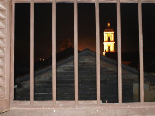 Fotografia de Fausto II - Galeria Fotografica: Navidad en Remedios - Foto: Iglesia tras las rejas