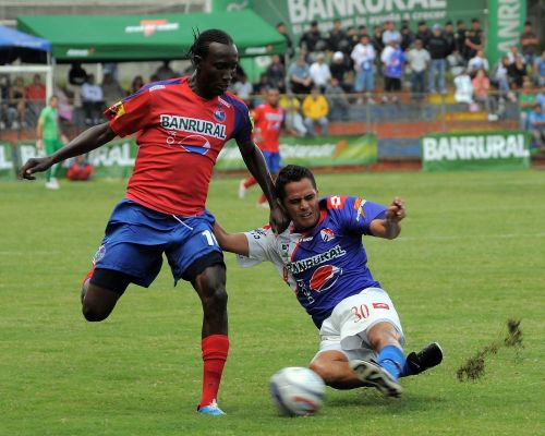 Fotografia de Luis Garcia - Galeria Fotografica: F�tbol - Foto: 