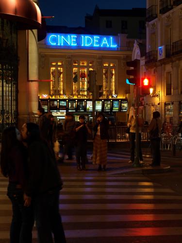 Fotografia de Manuel Briones - Galeria Fotografica: CALLEJERO - Foto: Domingo de cine							