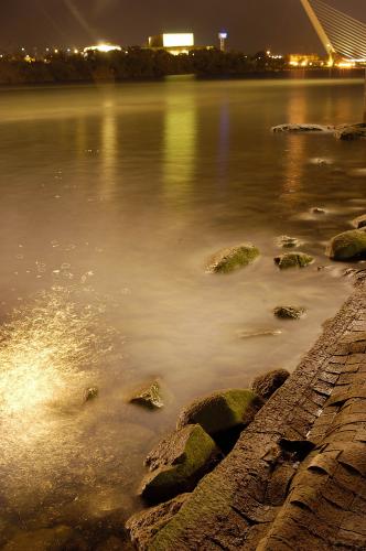Fotografia de pedro javier correa - Galeria Fotografica: PASEO NOCTURNO POR SEVILLA - Foto: 	rio guadalquivir							
