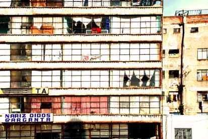 Fotografia de danielcouttolenc - Galeria Fotografica: Mxico Urbano - Foto: vivienda colonia centro