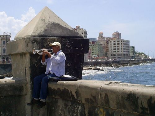 Fotografia de Fausto II - Galeria Fotografica: Gente de La Habana - Foto: Trompetista