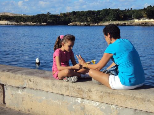 Fotografia de Fausto II - Galeria Fotografica: Gente de La Habana - Foto: De madre a hija